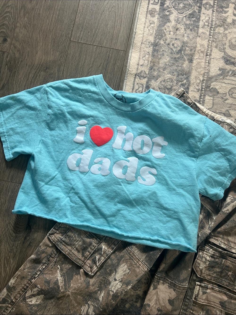 Cropped 'I ♥ Hot Dads'
